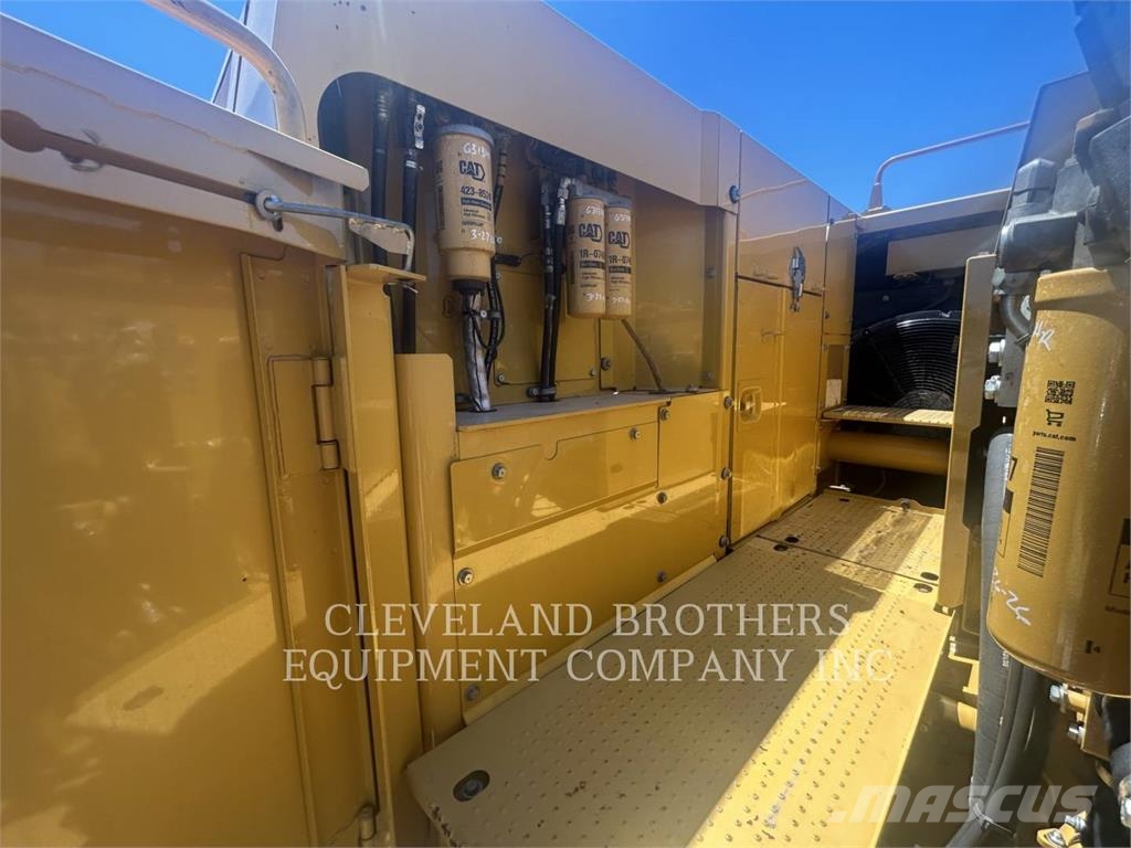 CAT 390F Bandgrävare