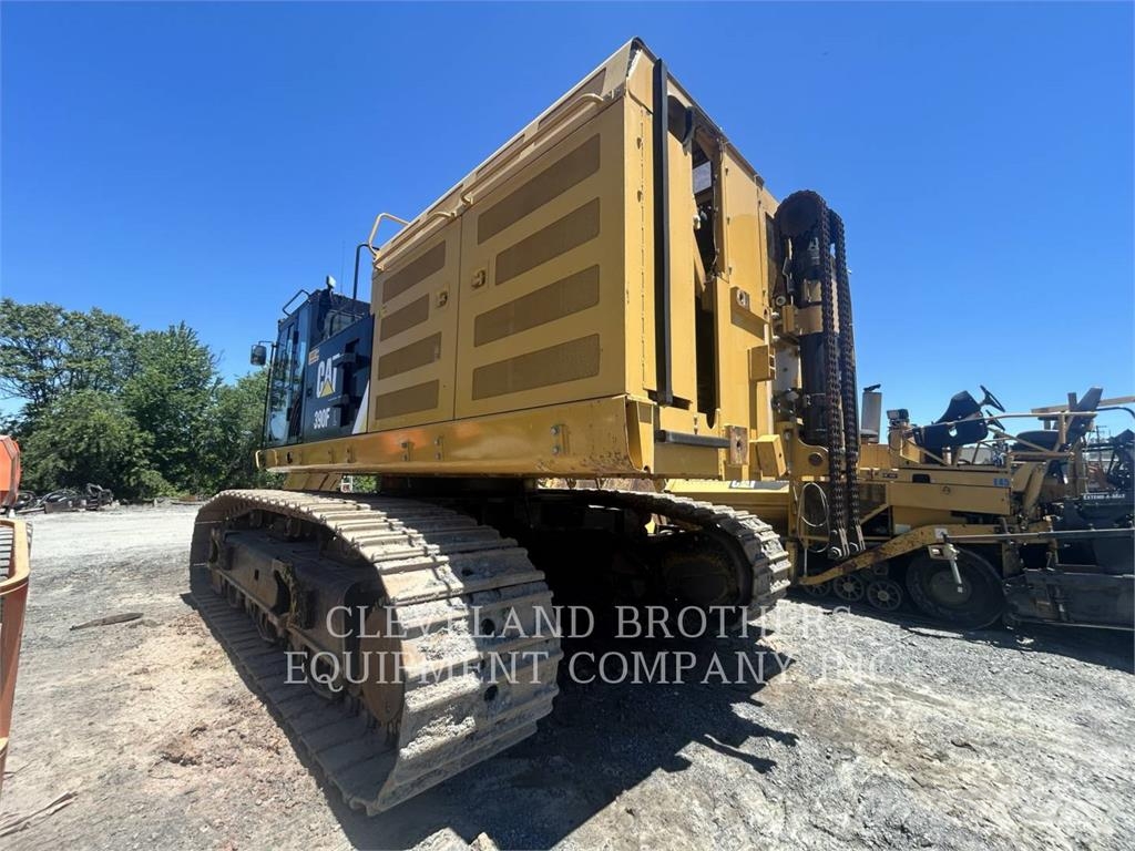 CAT 390F Bandgrävare