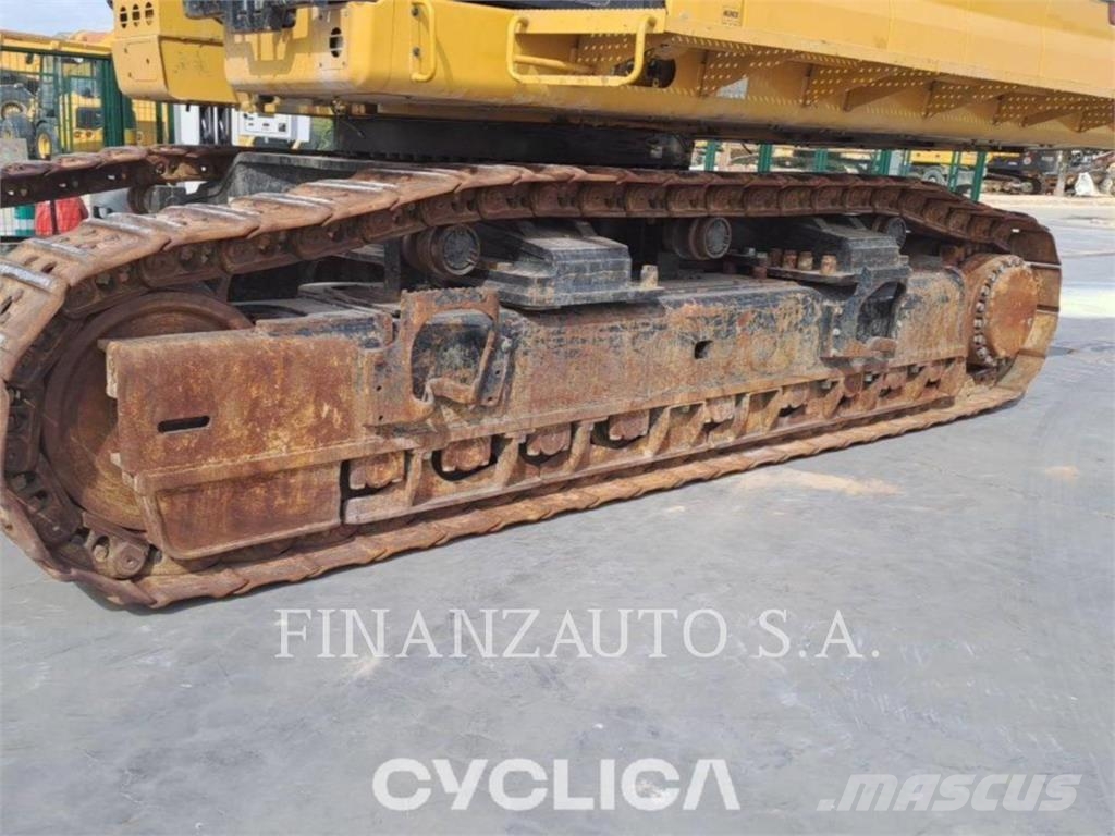 CAT 395L Bagri goseničarji