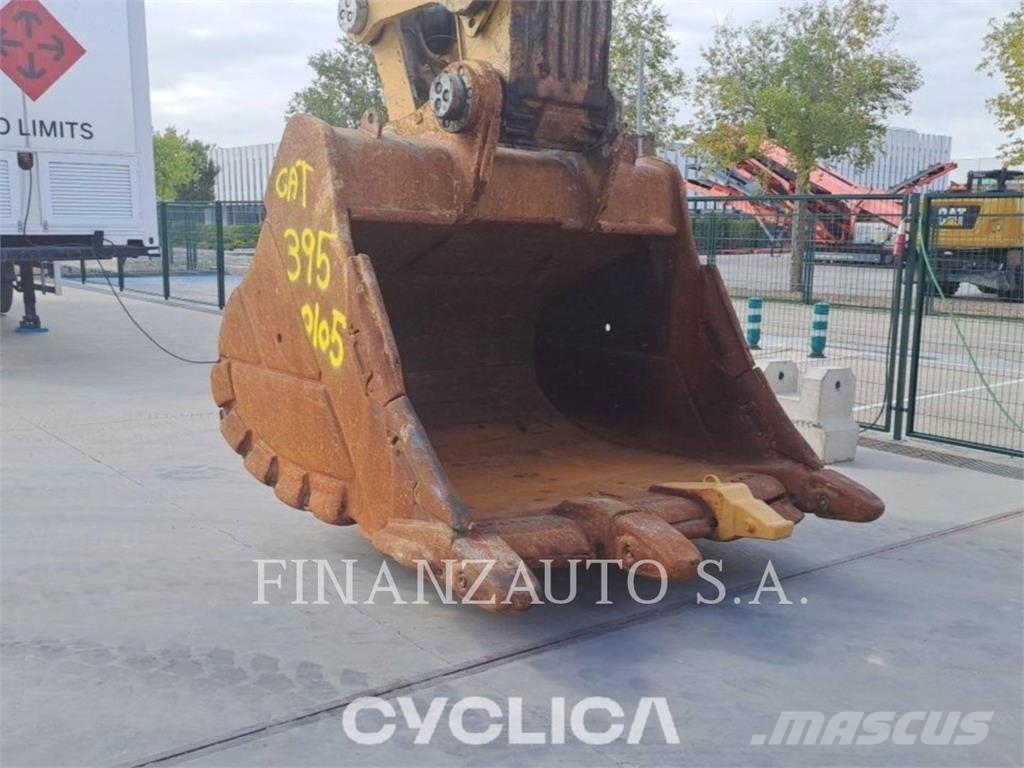 CAT 395L Bagri goseničarji