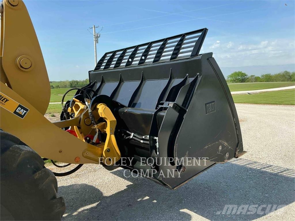 CAT 4.5CY FUSION ROLL OUT BUCKET 버켓