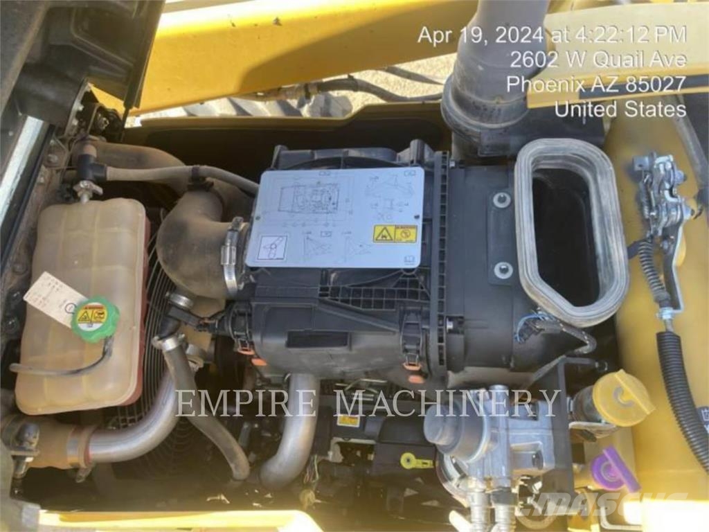 CAT 415F2 IL لوادر بعجل