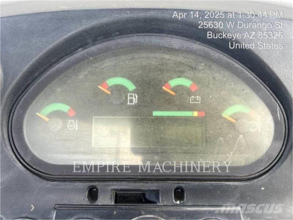 CAT 415F2 IL لوادر بعجل