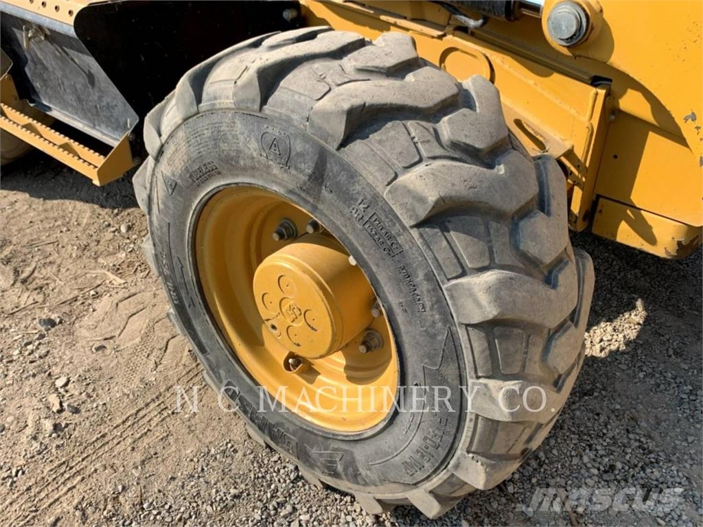 CAT 415F2 IL 백호로더