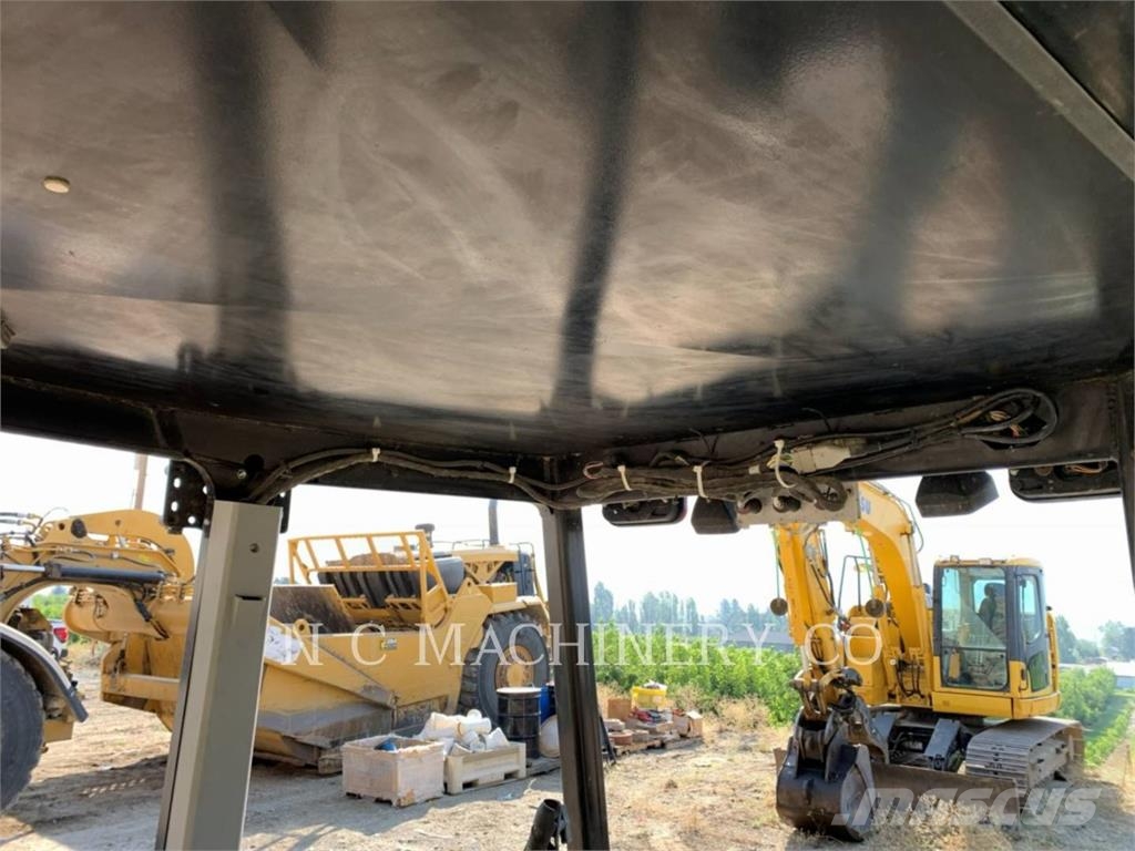 CAT 415F2 IL 백호로더