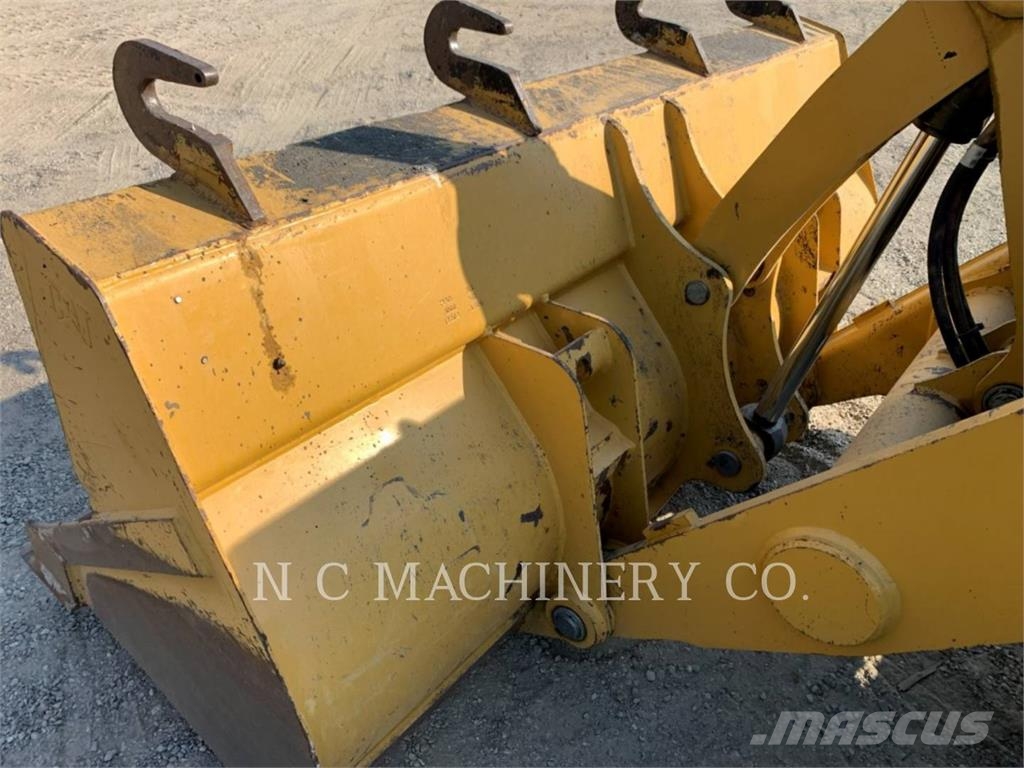 CAT 415F2 IL 백호로더