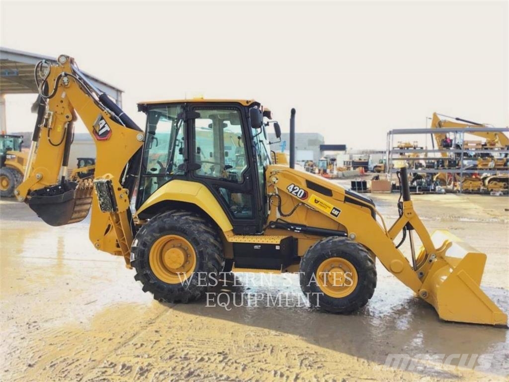 CAT 420 لوادر ذات جرافات عكسية