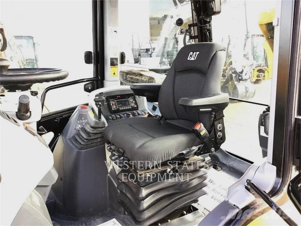 CAT 420 لوادر ذات جرافات عكسية