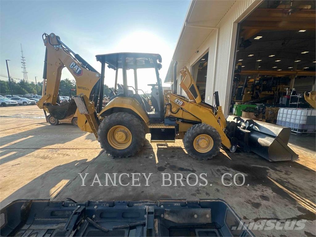 CAT 420 Backhoe