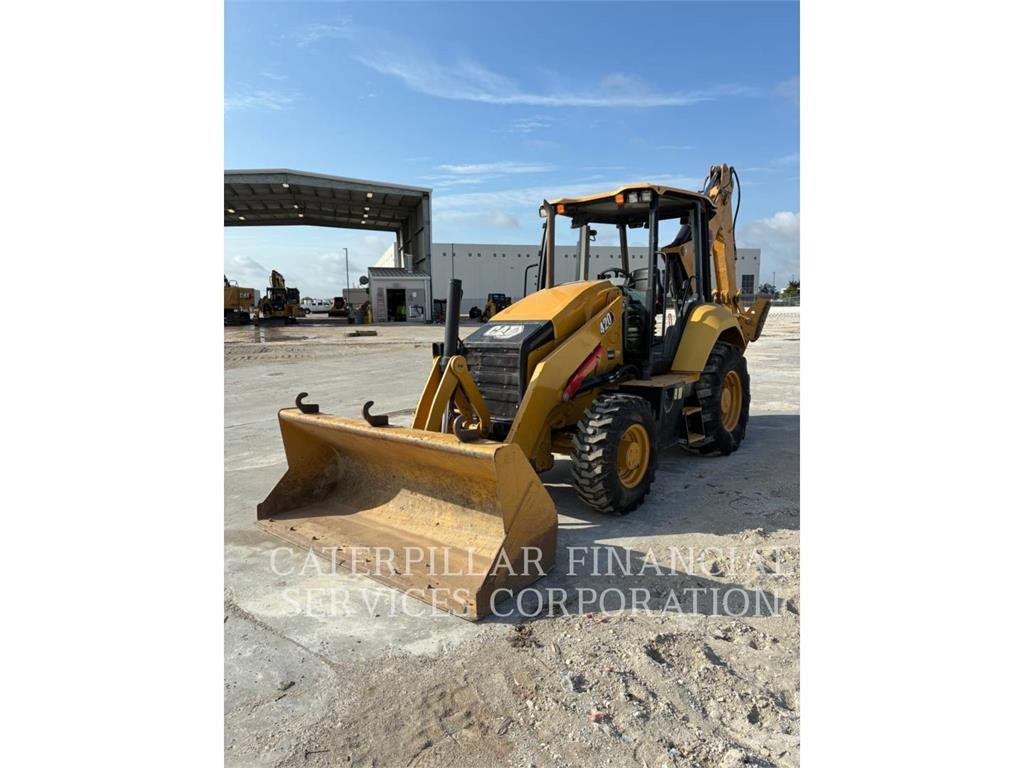 CAT 420-07 لوادر ذات جرافات عكسية