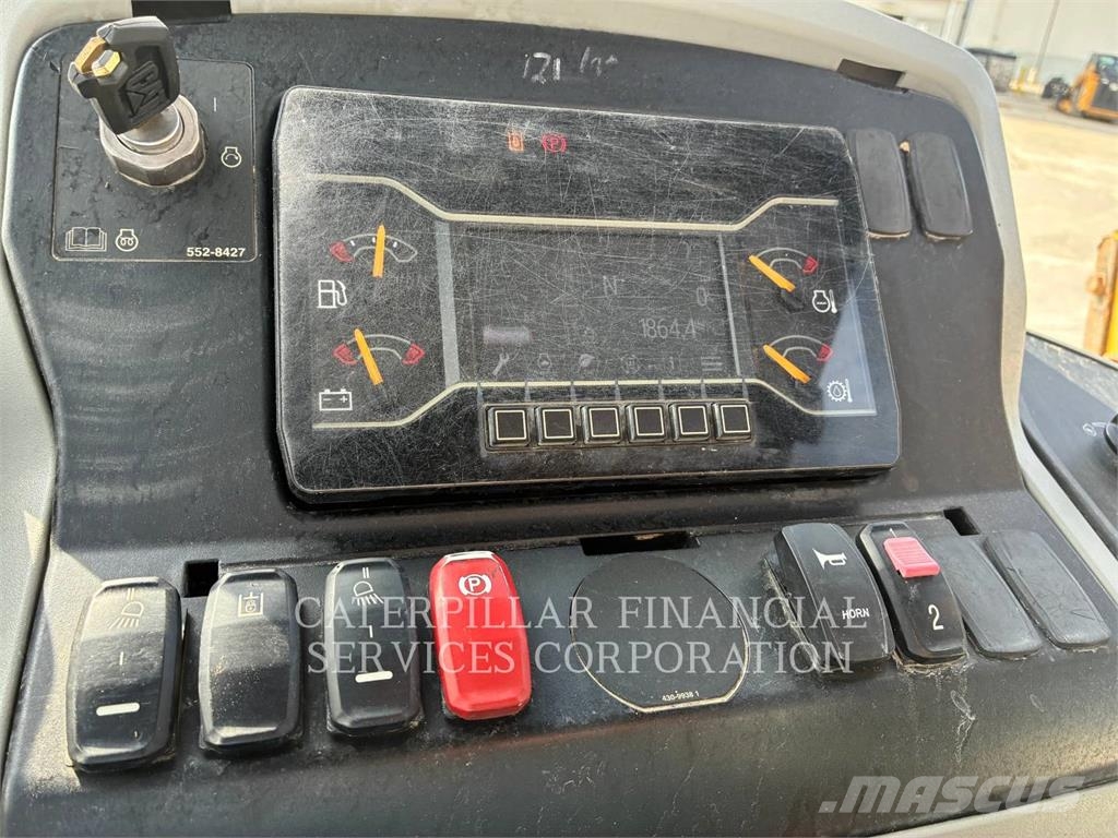 CAT 420-07 لوادر ذات جرافات عكسية