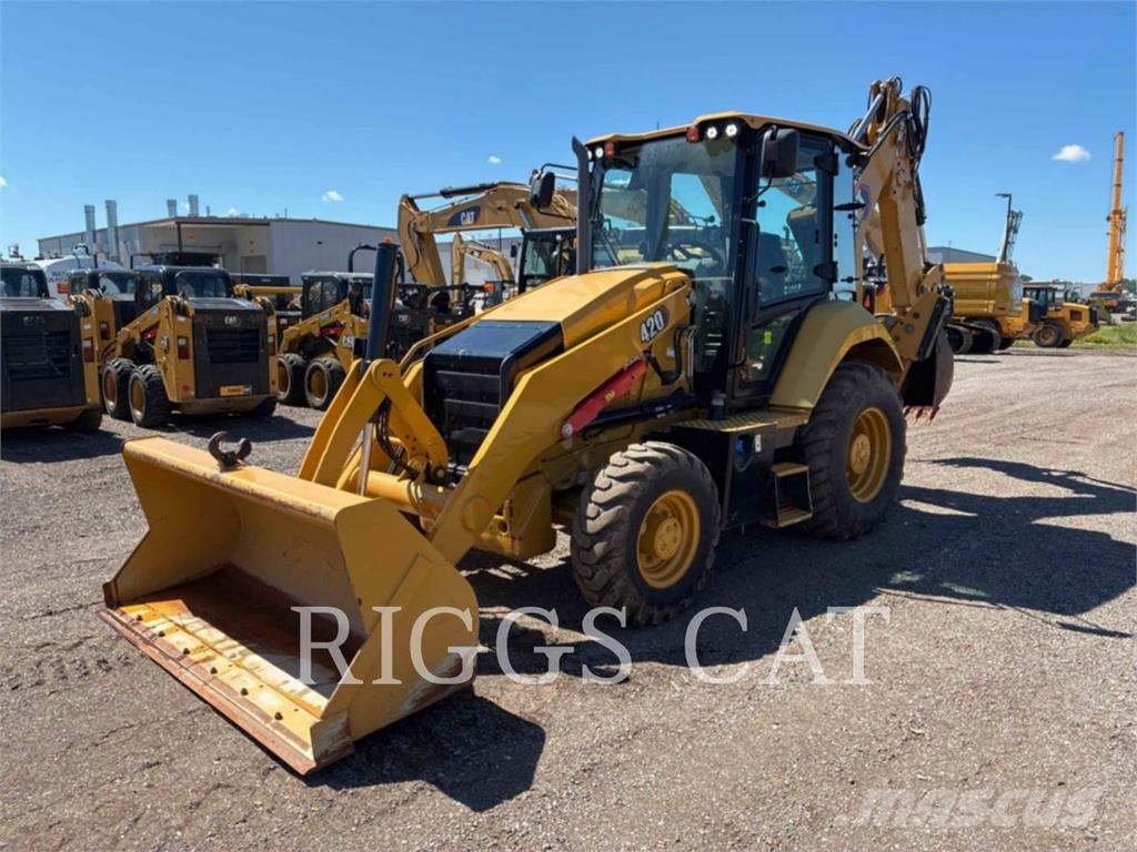 CAT 420-07 Tractopelle