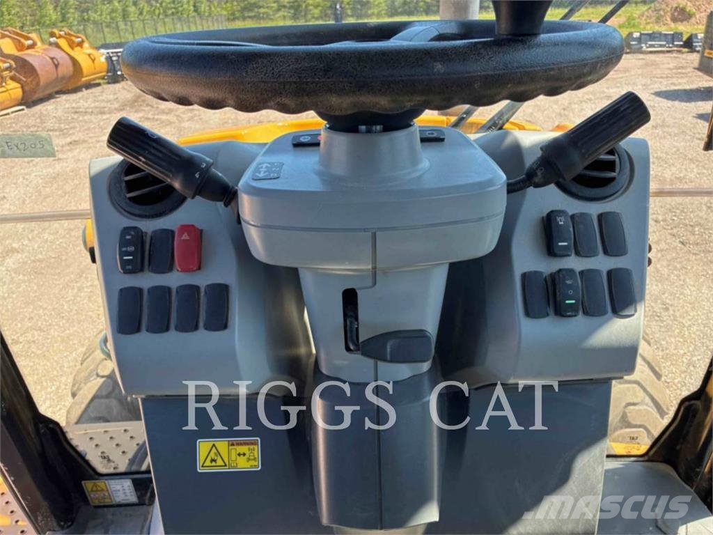 CAT 420-07 Tractopelle