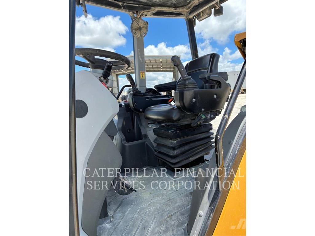 CAT 420-07XE Grävlastare