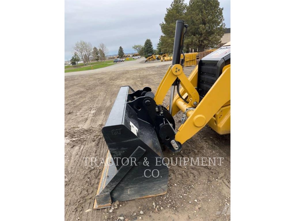 CAT 420 XE لوادر ذات جرافات عكسية