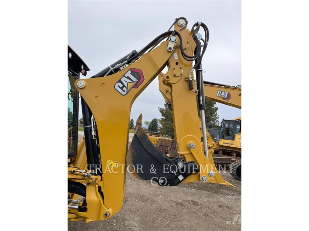 CAT 420 XE لوادر ذات جرافات عكسية