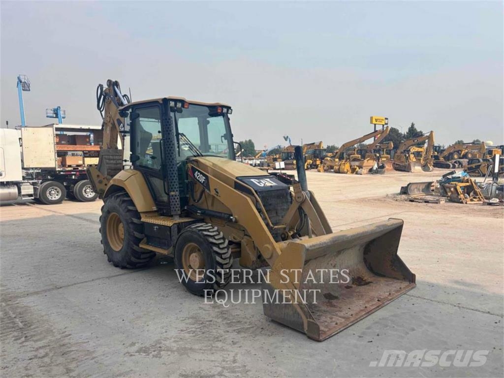 CAT 420F2 Rovokopači