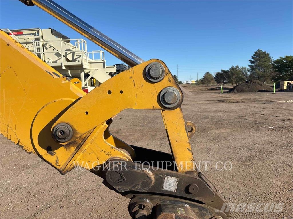 CAT 420F2 لوادر ذات جرافات عكسية
