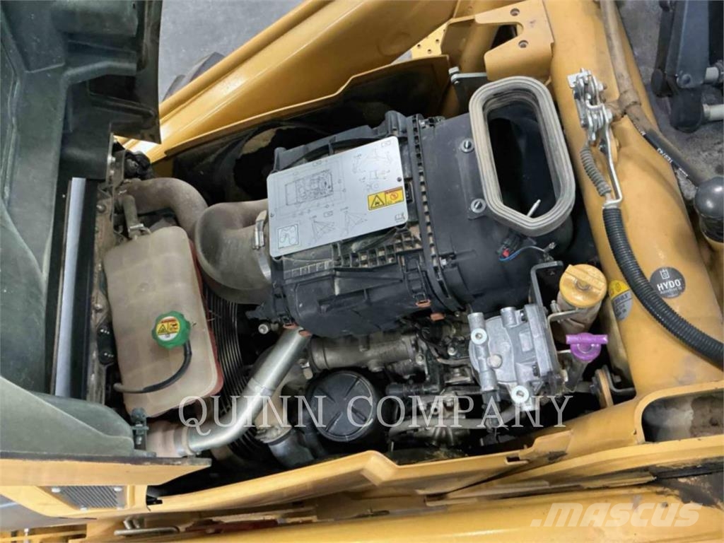 CAT 420F2 Rovokopači