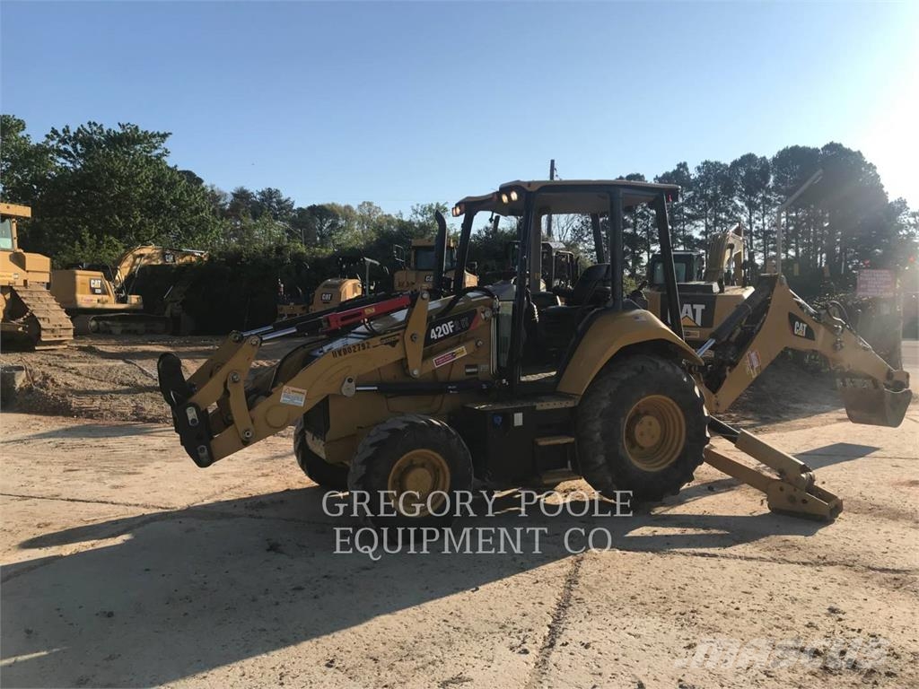CAT 420F2 Tractopelle