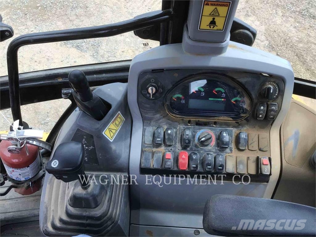 CAT 420F2 Backhoe