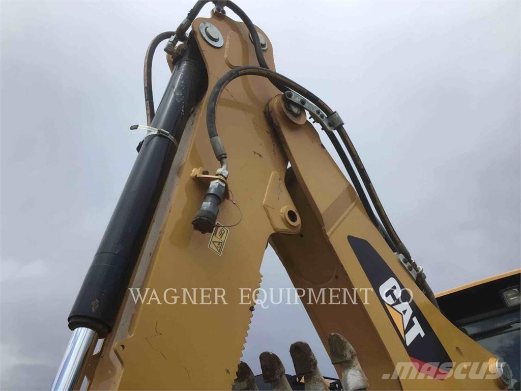 CAT 420F2 Backhoe