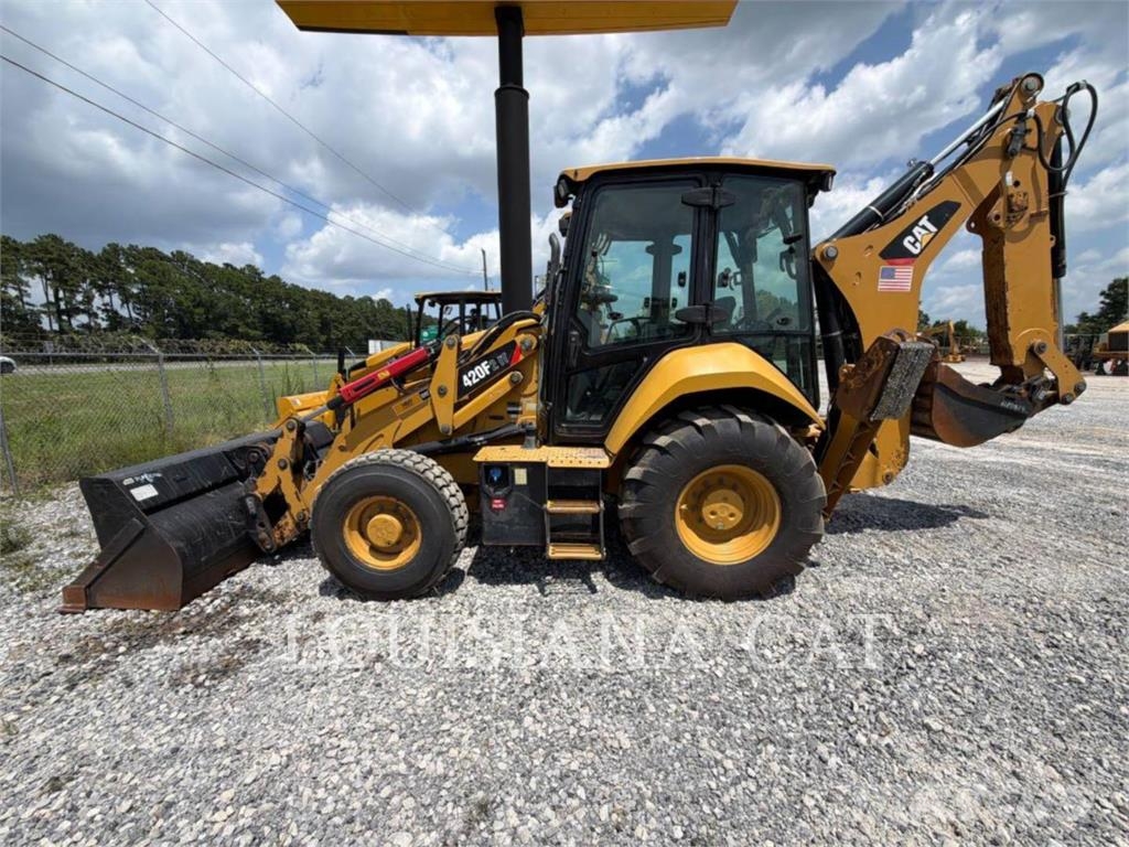 CAT 420F2 IT لوادر ذات جرافات عكسية