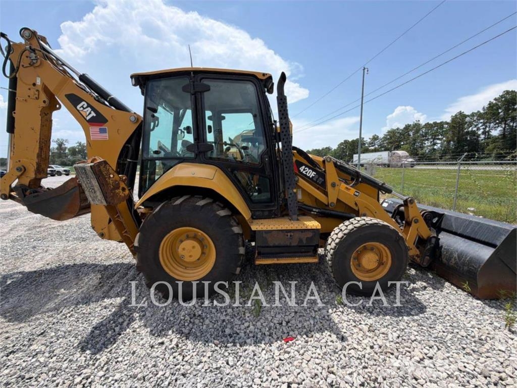 CAT 420F2 IT لوادر ذات جرافات عكسية