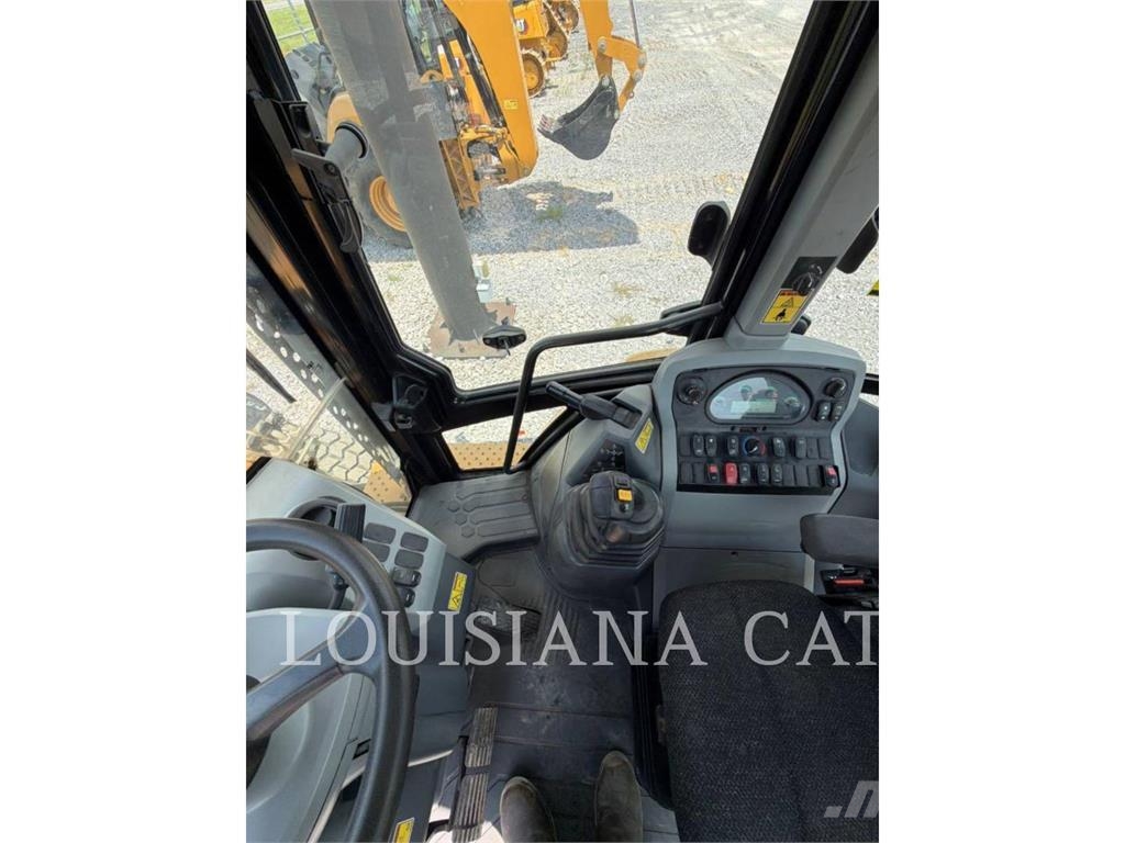 CAT 420F2 IT لوادر ذات جرافات عكسية