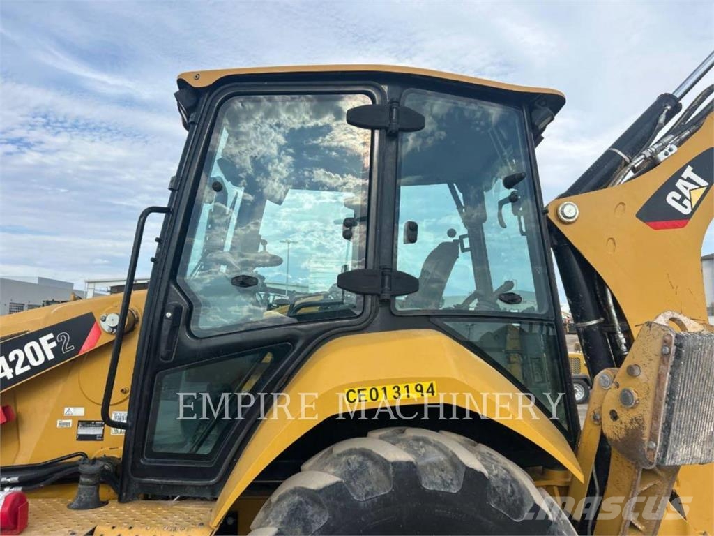CAT 420F2G4ECP Baggerlader