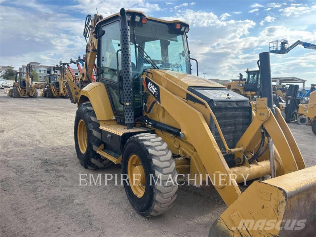 CAT 420F2G4ECP Baggerlader