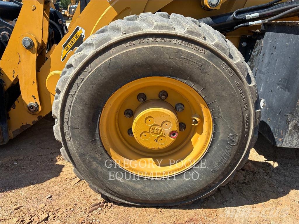 CAT 420F2IT Baggerlader