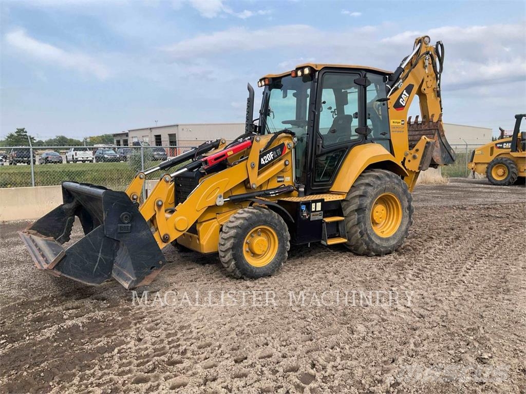 CAT 420F2IT APR Tractopelle