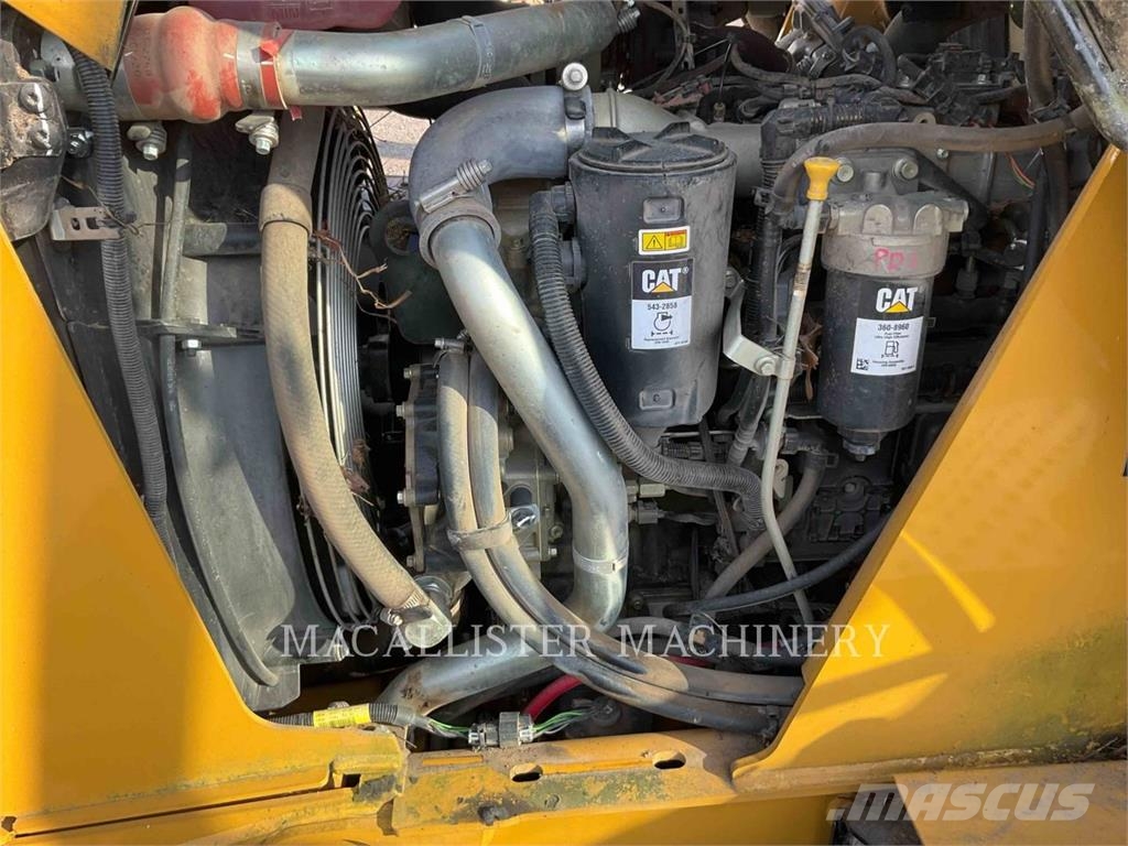 CAT 420F2IT APR Tractopelle