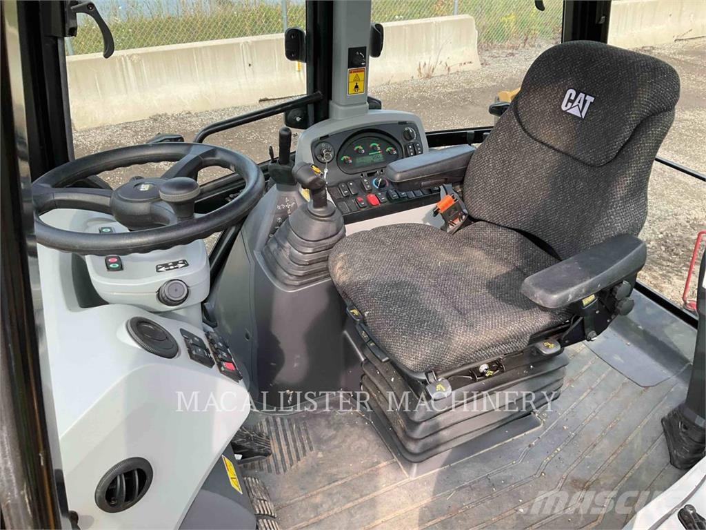 CAT 420F2IT APR Tractopelle