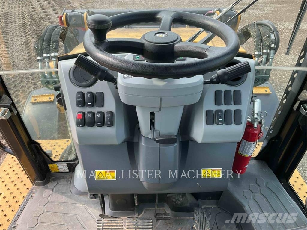CAT 420F2IT APR Tractopelle