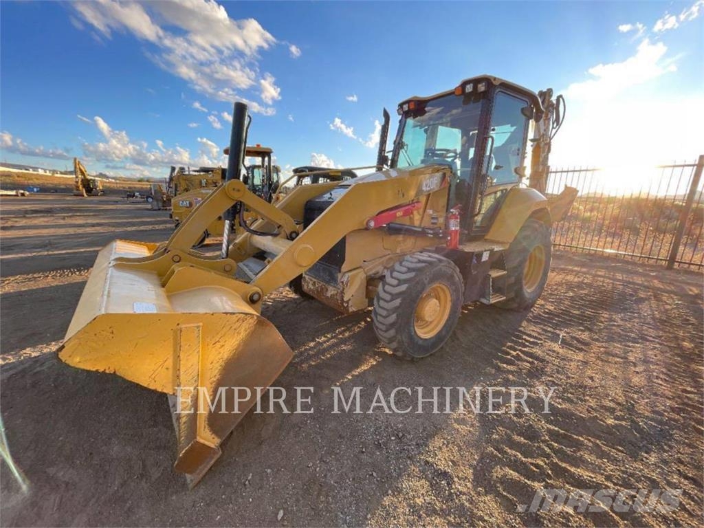 CAT 420F2L4EC لوادر ذات جرافات عكسية