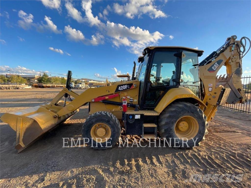 CAT 420F2L4EC لوادر ذات جرافات عكسية