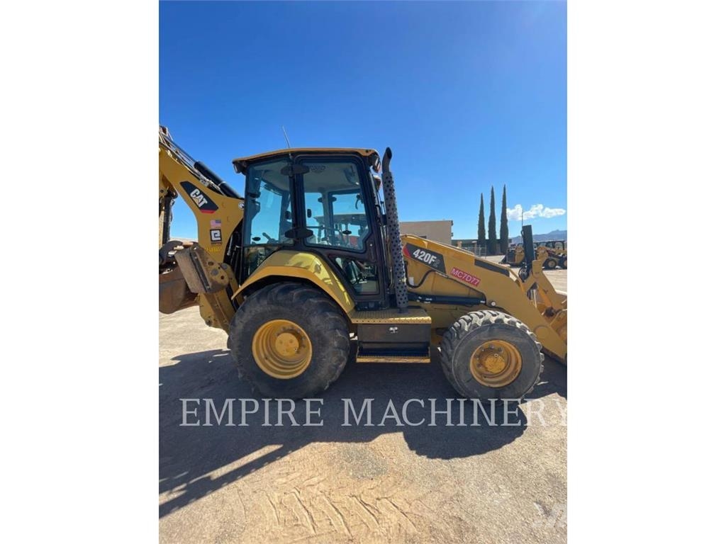 CAT 420F2L4EC لوادر ذات جرافات عكسية
