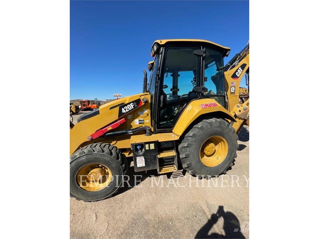 CAT 420F2L4EC لوادر ذات جرافات عكسية