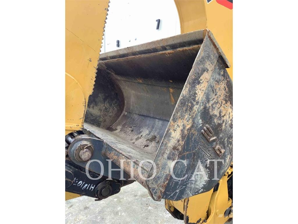 CAT 420F2ST لوادر ذات جرافات عكسية