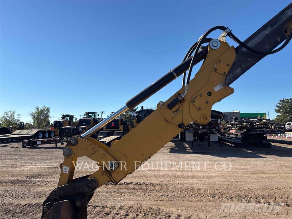 CAT 420F2ST Terne