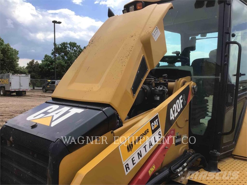 CAT 420F2ST Tractopelle