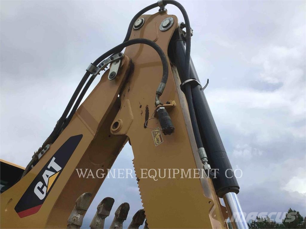 CAT 420F2ST Tractopelle