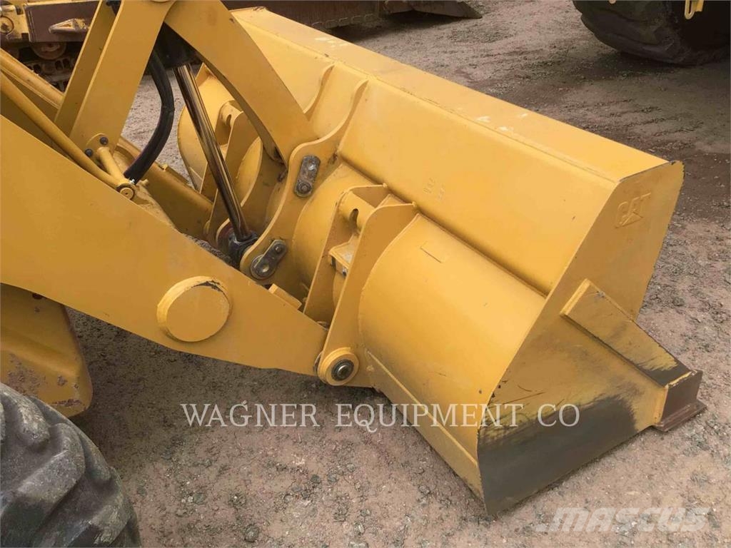 CAT 420F2ST Tractopelle