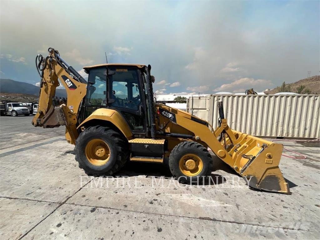 CAT 420FG4ECMP Kaivurikuormaajat