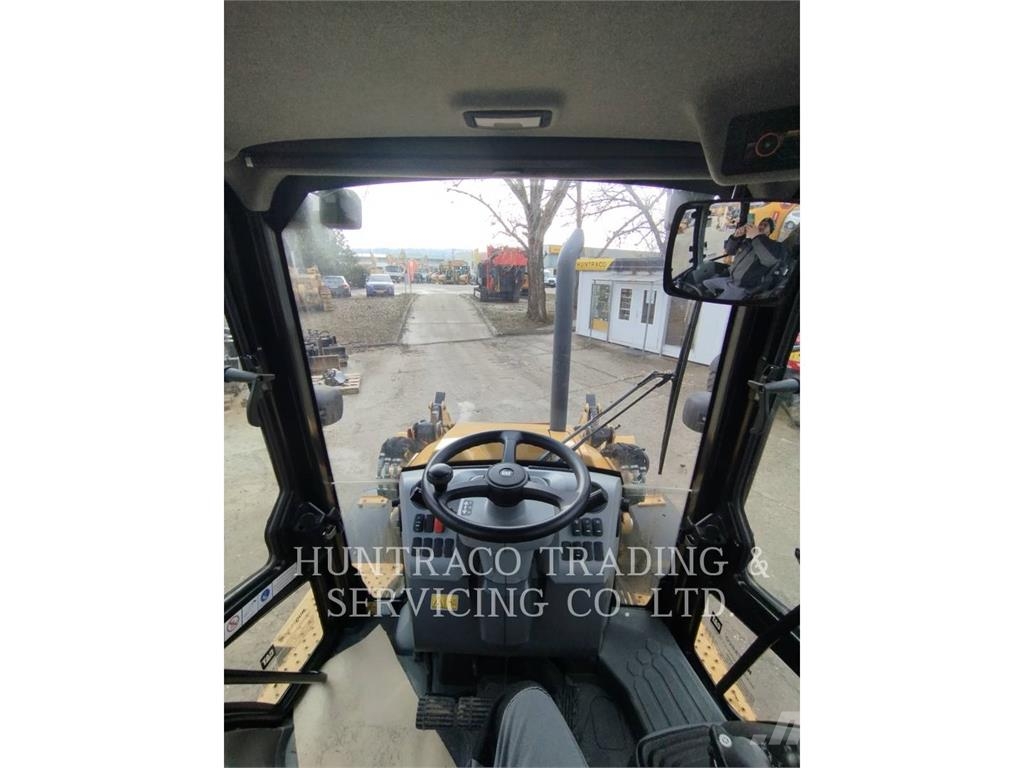 CAT 428-07 Εκσκαφείς Φορτωτές τύπου JCB