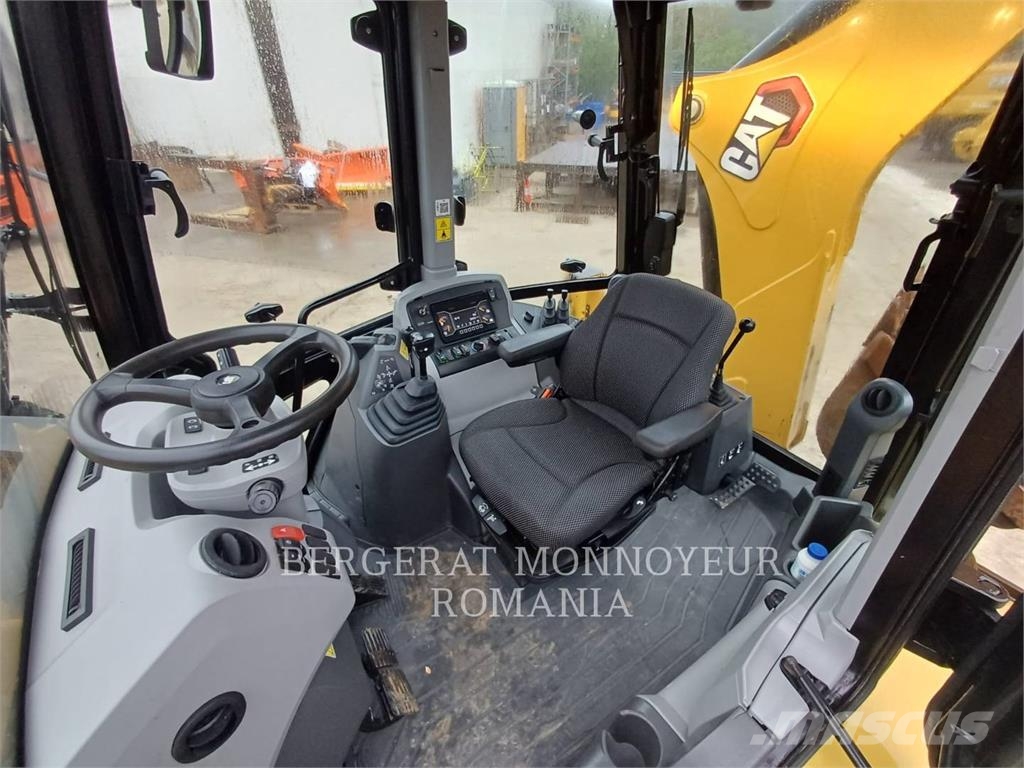 CAT 428-07 لوادر ذات جرافات عكسية
