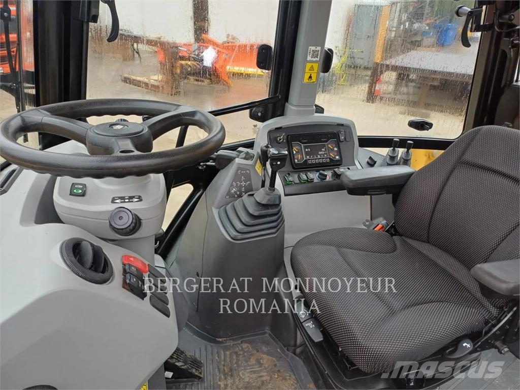 CAT 428-07 لوادر ذات جرافات عكسية