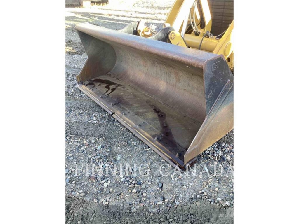 CAT 430F2 لوادر ذات جرافات عكسية